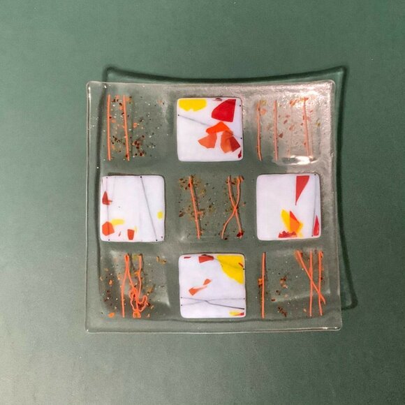 Set Of 4 Modern Fused Glass Plates - 8" Square Multicolor Abstract Decor Pattern - Picture 3 of 8